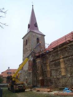 Oprava kostela v&nbsp;Kostelci
